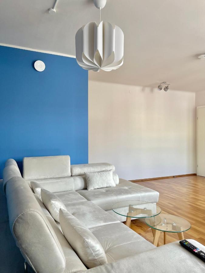 Homely Stay Apartment 2 سانت بولتن المظهر الخارجي الصورة